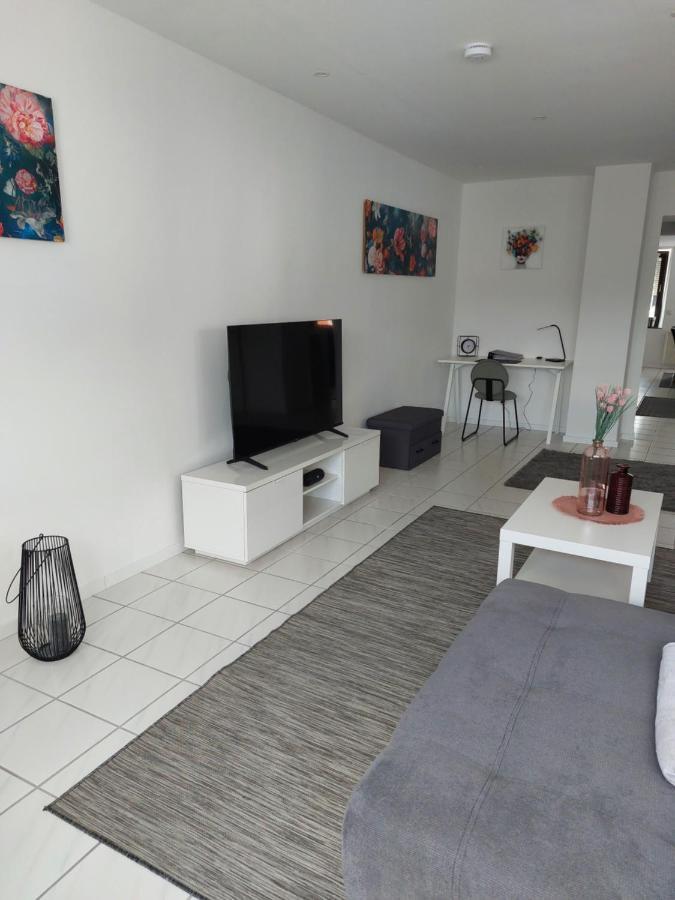 Ferienwohnung Uljana Schweich Exterior foto